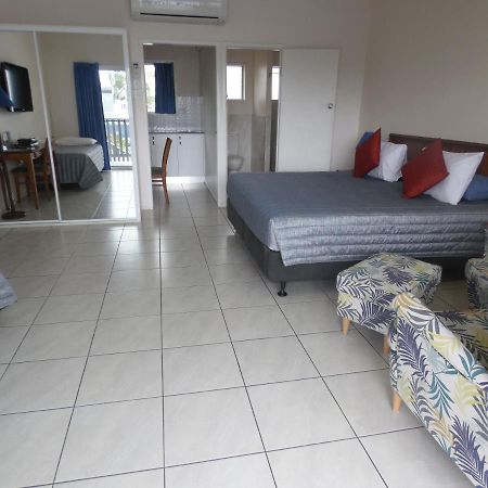 Airlie Court Units Aparthotel Airlie Beach Buitenkant foto